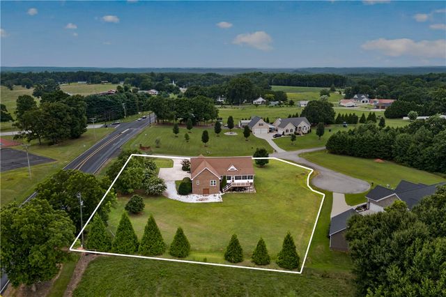 200 Willow Ridge Road, Westminster, SC 29693