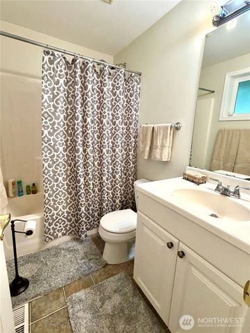 13029 SE 206 Place, Kent, WA 98031
