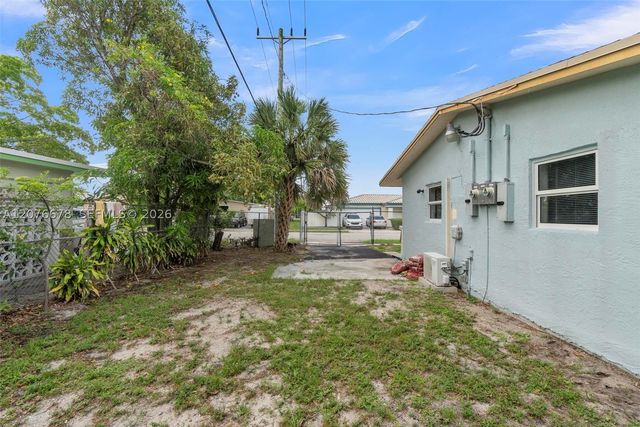 1430 NW 27th Ave 1-2, Fort Lauderdale, FL 33311