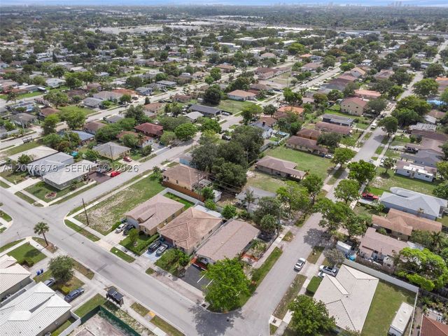 1430 NW 27th Ave 1-2, Fort Lauderdale, FL 33311