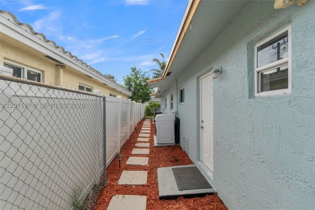 1430 NW 27th Ave 1-2, Fort Lauderdale, FL 33311