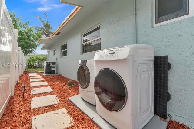 1430 NW 27th Ave 1-2, Fort Lauderdale, FL 33311
