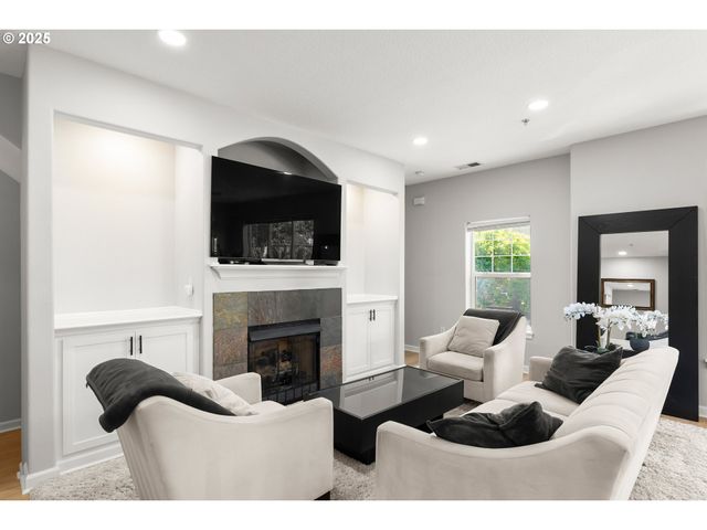 1140 Sw 170TH Ave 203, Beaverton, OR 97003