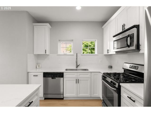 1140 Sw 170TH Ave 203, Beaverton, OR 97003