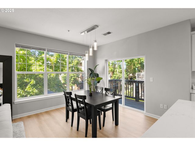 1140 Sw 170TH Ave 203, Beaverton, OR 97003