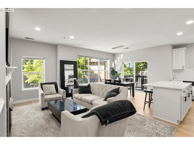 1140 Sw 170TH Ave 203, Beaverton, OR 97003
