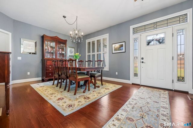4 Red Fox Court, New Fairfield, CT 06812