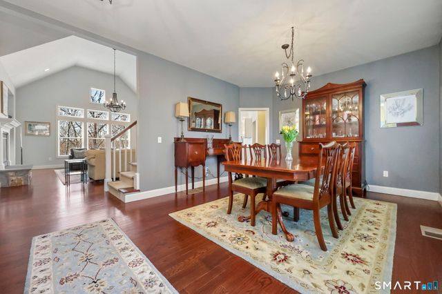 4 Red Fox Court, New Fairfield, CT 06812