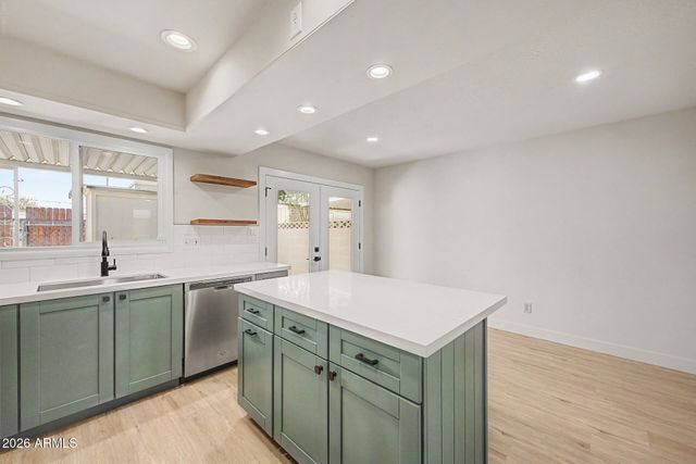 8457 E MONTEBELLO Avenue, Scottsdale, AZ 85250