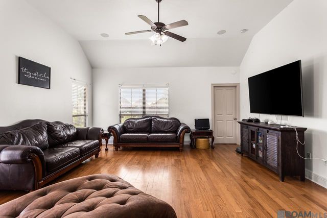 41433 Waterstone Ave, Prairieville, LA 70769