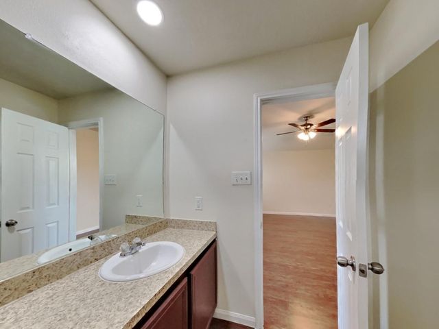12623 Mountain Daisy Road, Houston, TX 77038