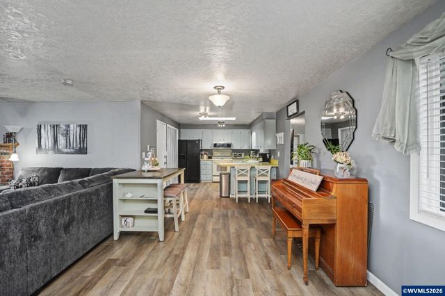 171 NW Douglas St, Dallas, OR 97338