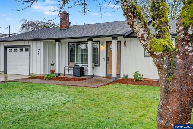 171 NW Douglas St, Dallas, OR 97338