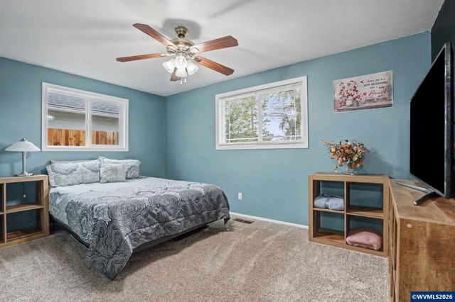 171 NW Douglas St, Dallas, OR 97338