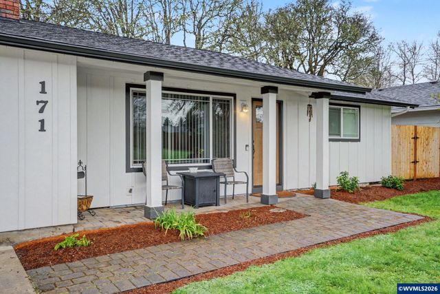 171 NW Douglas St, Dallas, OR 97338