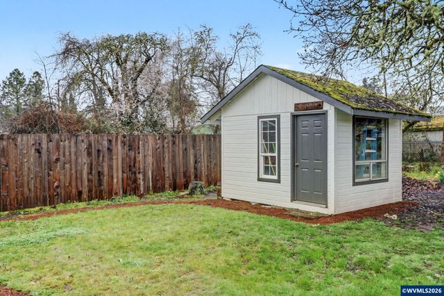 171 NW Douglas St, Dallas, OR 97338