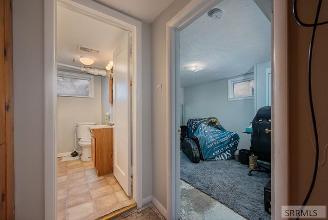 343 N Park Avenue, Shelley, ID 83274