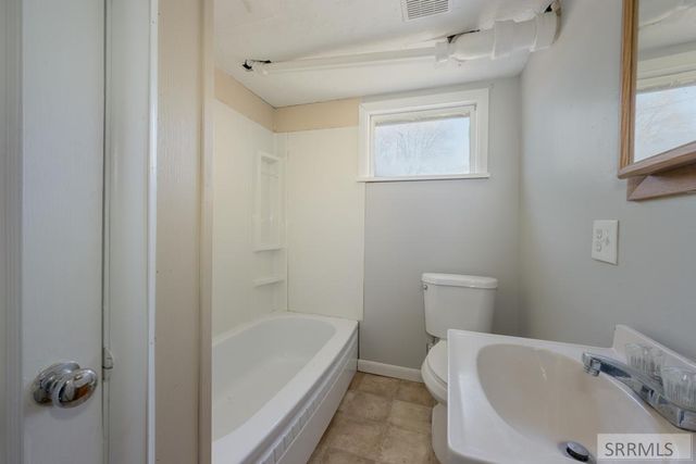 343 N Park Avenue, Shelley, ID 83274