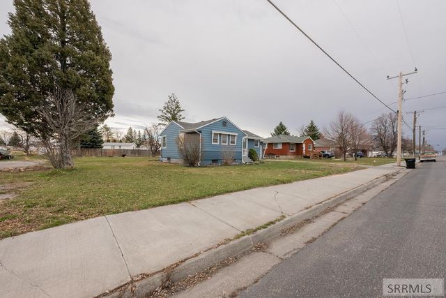 343 N Park Avenue, Shelley, ID 83274