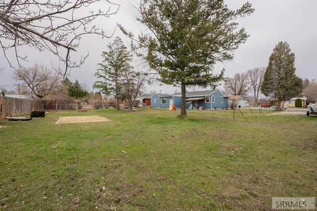343 N Park Avenue, Shelley, ID 83274