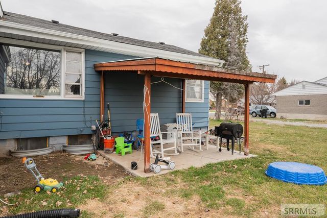 343 N Park Avenue, Shelley, ID 83274