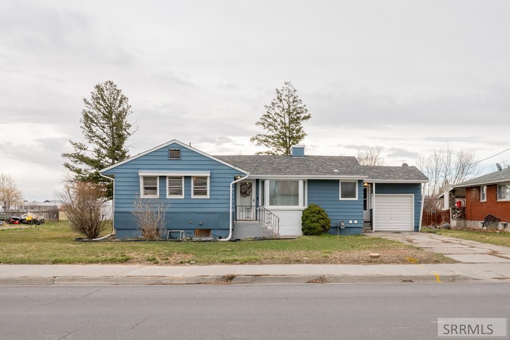 343 N Park Avenue, Shelley, ID 83274