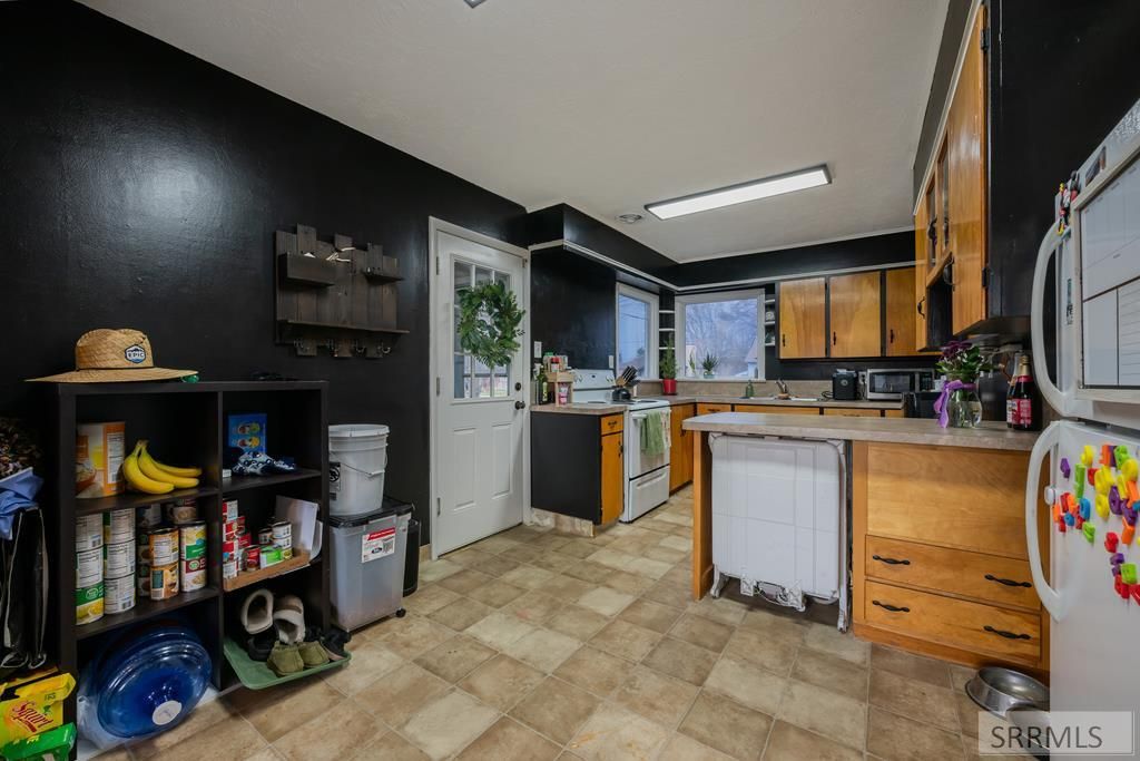 Image 19 of property listing at 343 N Park Avenue, Shelley, ID 83274