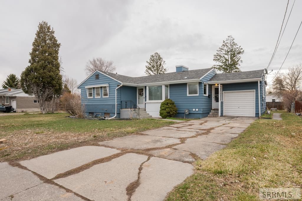 Image 39 of property listing at 343 N Park Avenue, Shelley, ID 83274