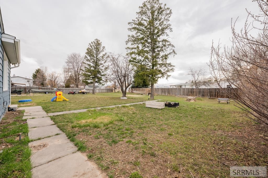 Image 43 of property listing at 343 N Park Avenue, Shelley, ID 83274