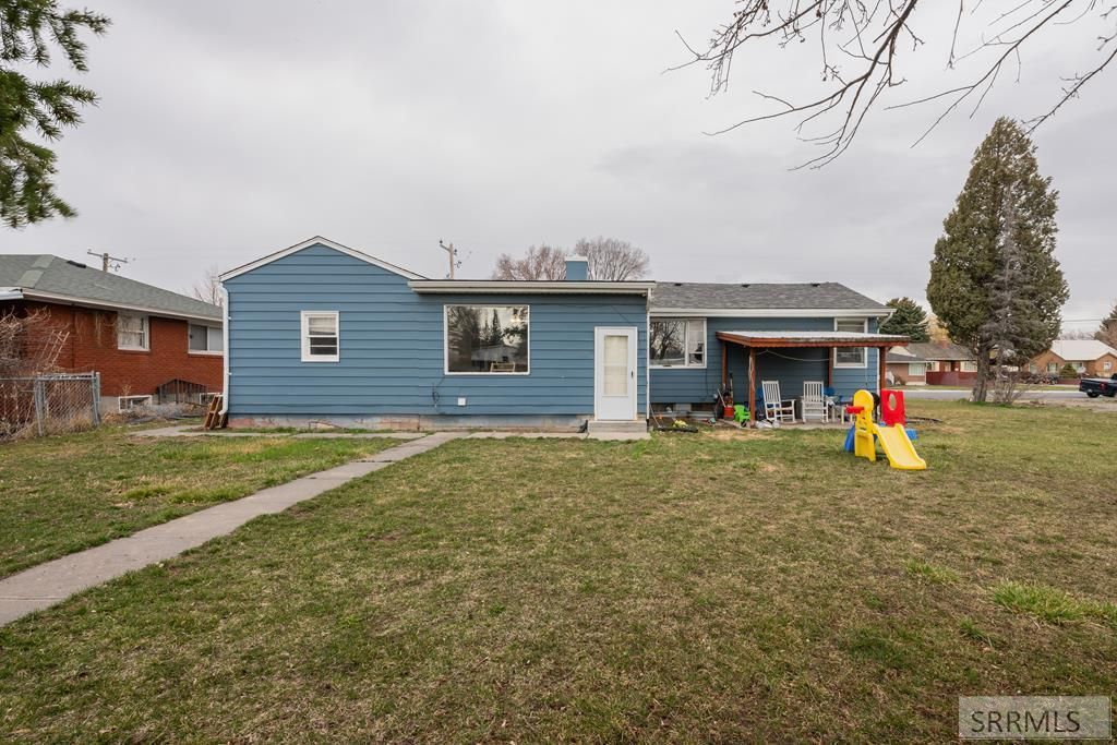 Image 46 of property listing at 343 N Park Avenue, Shelley, ID 83274