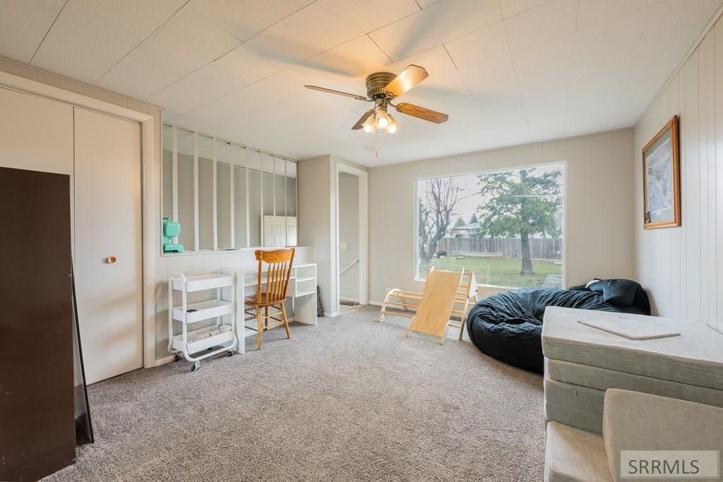 Image 7 of property listing at 343 N Park Avenue, Shelley, ID 83274