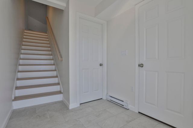 17 Autumn Lane, Raymond, NH 03077