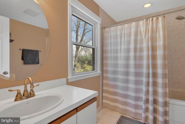 41 LAWRENCIA DR, Lawrenceville, NJ 08648