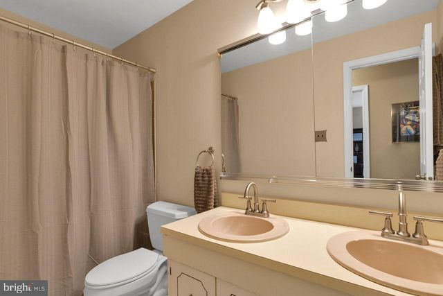 41 LAWRENCIA DR, Lawrenceville, NJ 08648