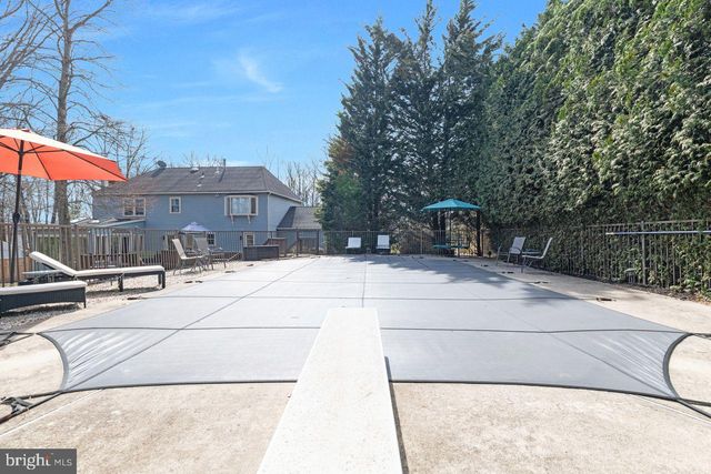 41 LAWRENCIA DR, Lawrenceville, NJ 08648