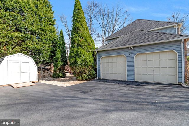 41 LAWRENCIA DR, Lawrenceville, NJ 08648