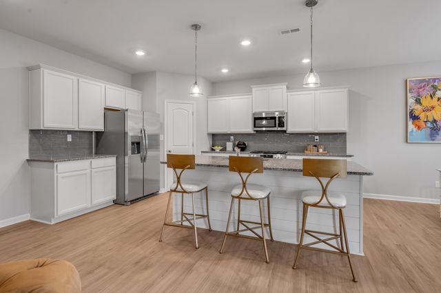 100 Linzi Way, Paris, KY 40361