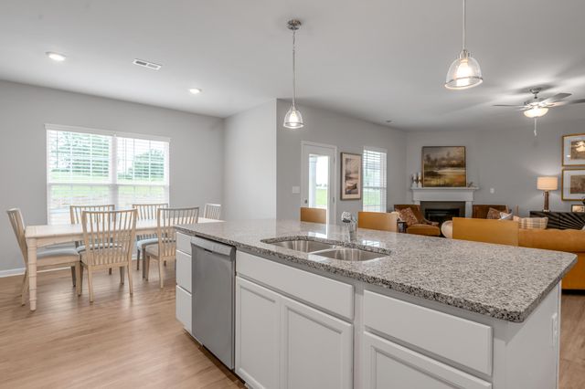 100 Linzi Way, Paris, KY 40361