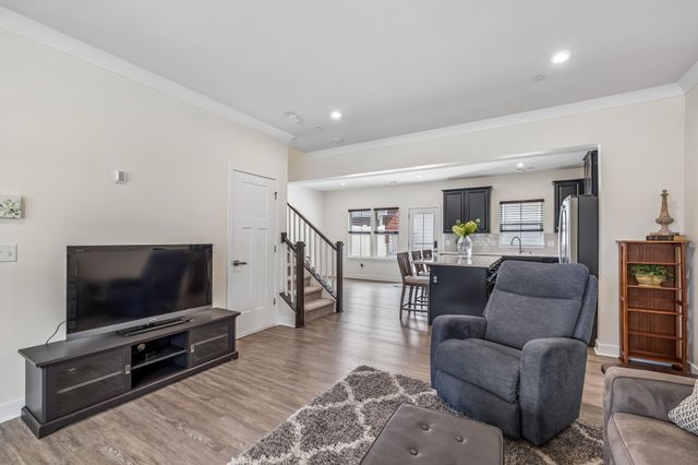 1031 Oglethorpe Dr, Franklin, TN 37064