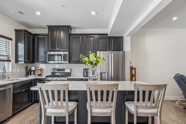 1031 Oglethorpe Dr, Franklin, TN 37064