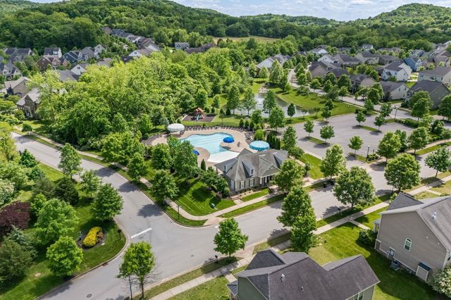 1031 Oglethorpe Dr, Franklin, TN 37064