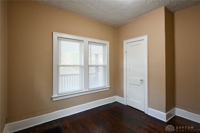 2120 Fernwood Street, Middletown, OH 45044