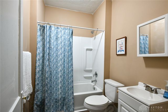 2120 Fernwood Street, Middletown, OH 45044