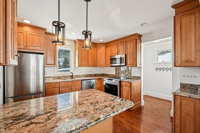 27 Park Street, Saugus, MA 01906