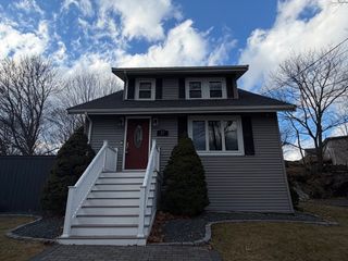 27 Park Street, Saugus, MA 01906