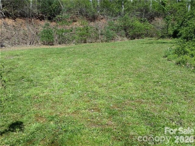 31 Mistletoe Ridge, Waynesville, NC 28786