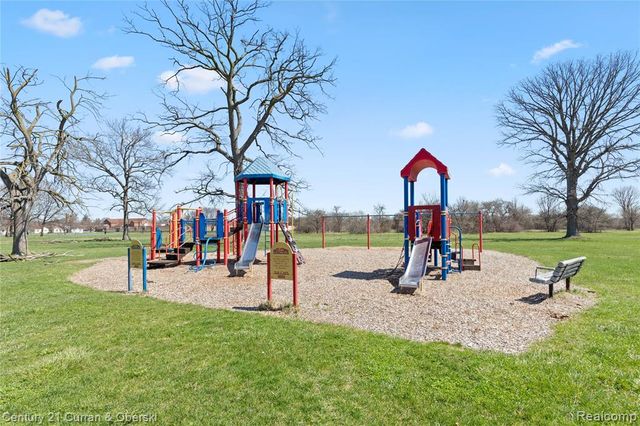 9100 Asbury Park, Detroit, MI 48228