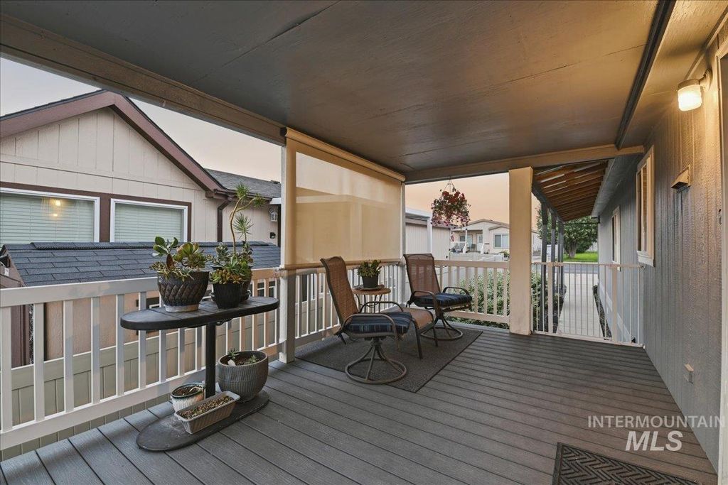 2271 E Blue Lake Ln, Boise, ID 83716 photo 5