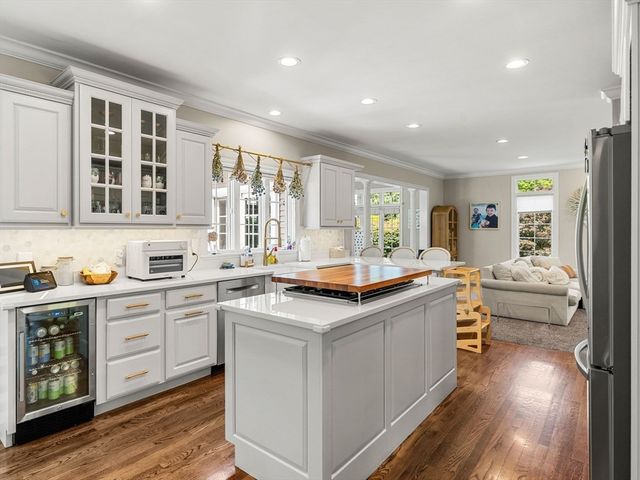 21 Leanne Drive, North Andover, MA 01845