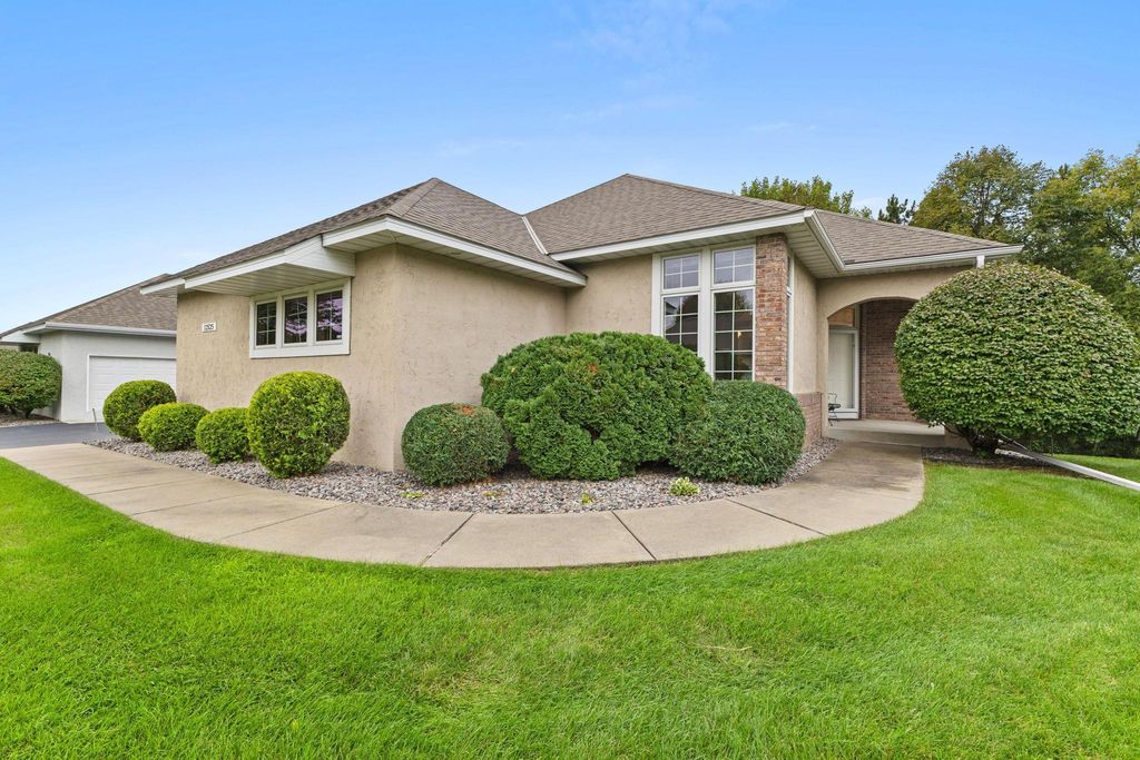 12525 42nd Avenue N, Plymouth, MN 55441 — exterior